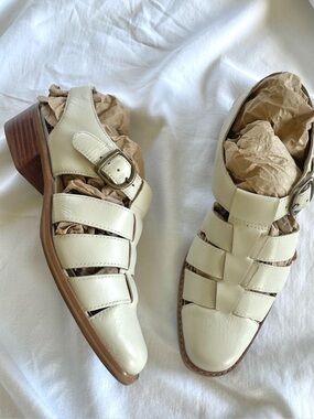 Vintage White Leather Fisherman Sandals